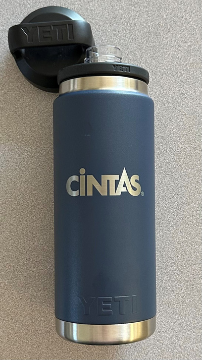 GPR-YET26C  YETI 26 OZ NAVY RAMBLER W/CHUG CAP o.9/25